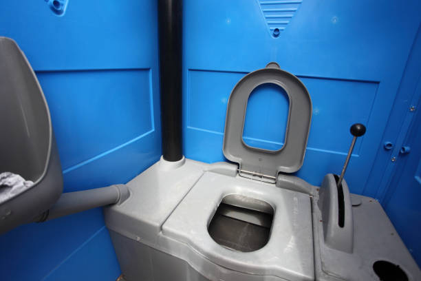 Best Portable restroom trailer rental  in Henryetta, OK